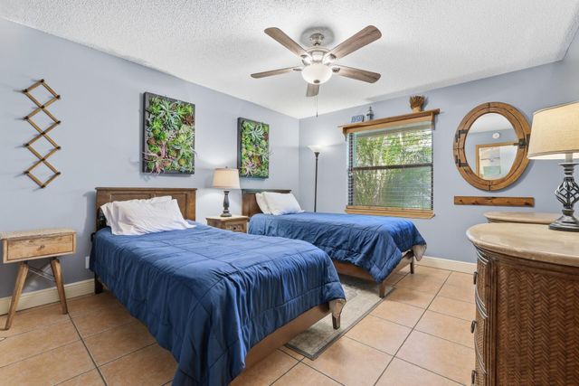 180 Elaine Road, West Palm Beach, FL 33415