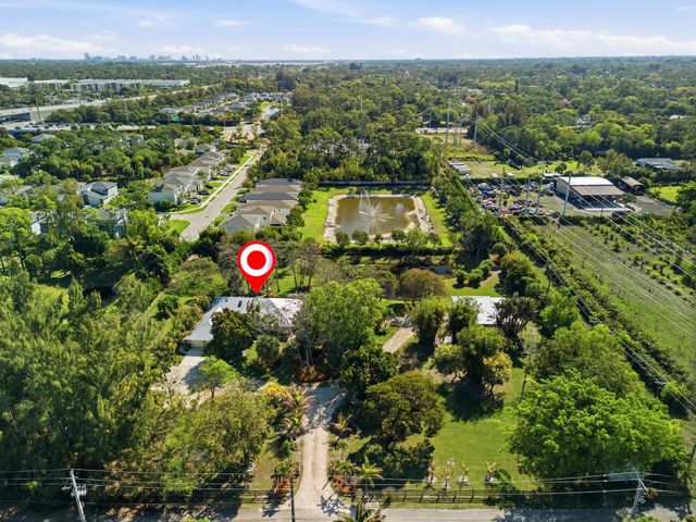 180 Elaine Road, West Palm Beach, FL 33415