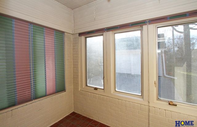 2941 Jackson Drive, Lincoln, NE 68502