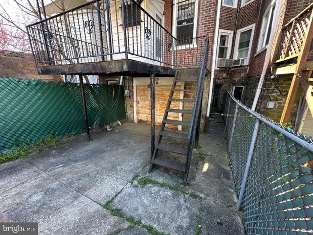 5403 LEBANON AVE, Philadelphia, PA 19131