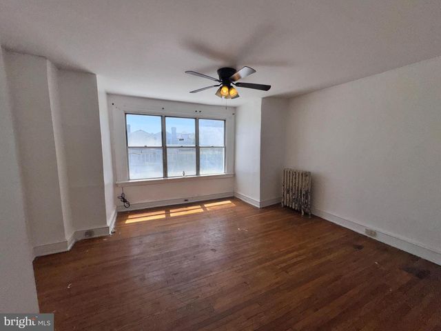 5403 LEBANON AVE, Philadelphia, PA 19131