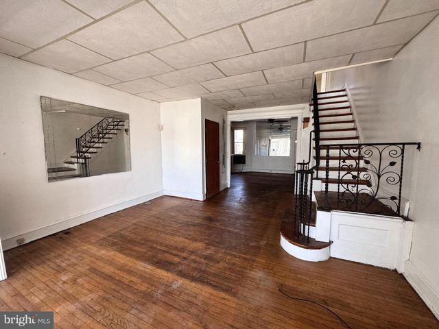 5403 LEBANON AVE, Philadelphia, PA 19131