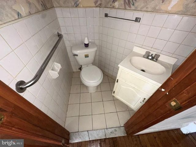 5403 LEBANON AVE, Philadelphia, PA 19131