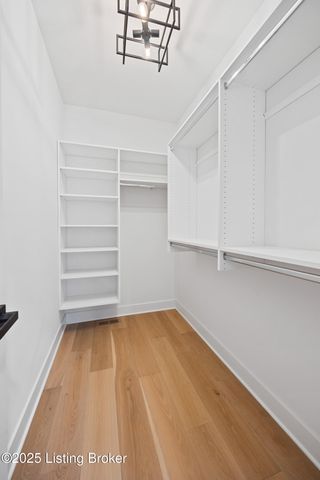 400 Wood Rd, Louisville, KY 40222