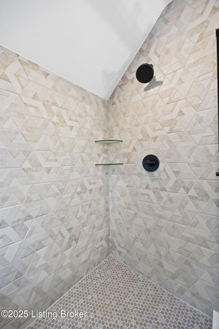 400 Wood Rd, Louisville, KY 40222