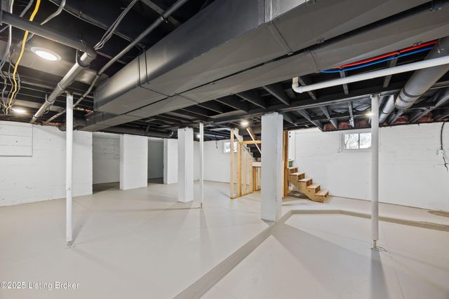 400 Wood Rd, Louisville, KY 40222