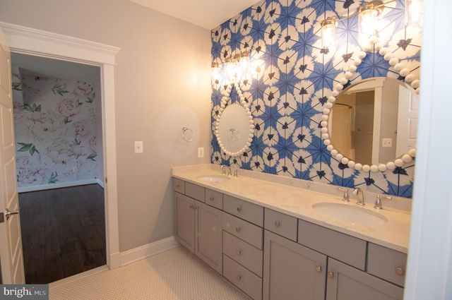 204 BATTLE ST SW, Vienna, VA 22180