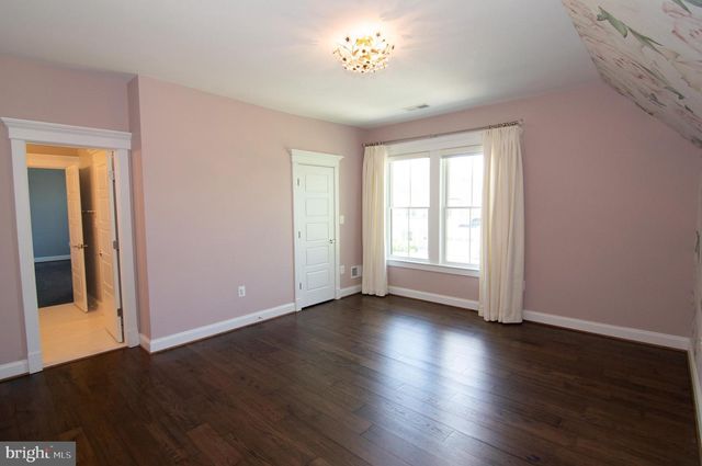 204 BATTLE ST SW, Vienna, VA 22180