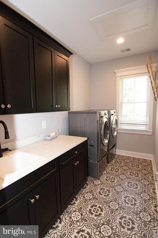 204 BATTLE ST SW, Vienna, VA 22180