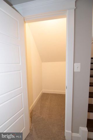 204 BATTLE ST SW, Vienna, VA 22180