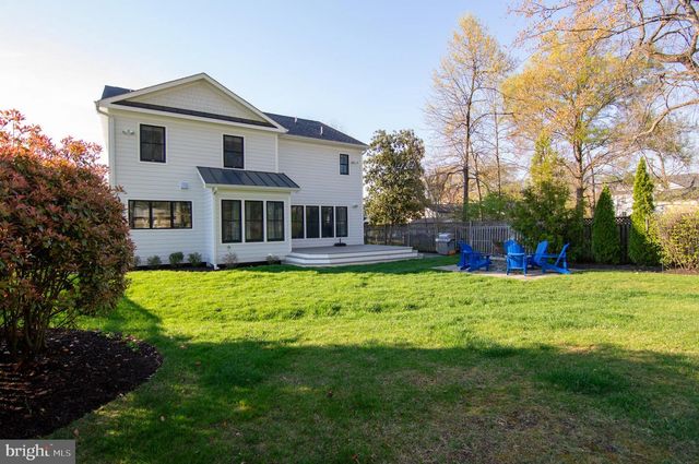 204 BATTLE ST SW, Vienna, VA 22180