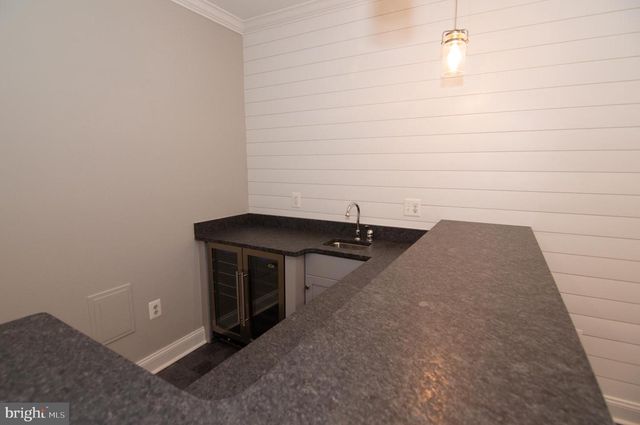 204 BATTLE ST SW, Vienna, VA 22180
