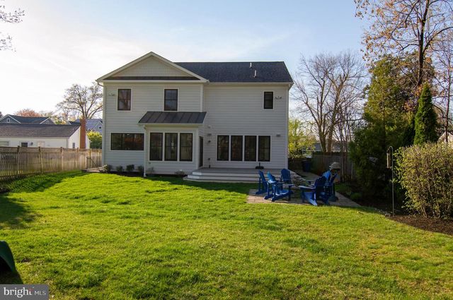 204 BATTLE ST SW, Vienna, VA 22180