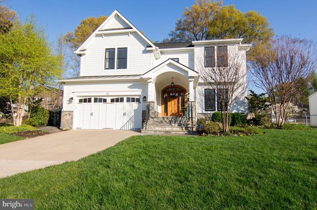 204 BATTLE ST SW, Vienna, VA 22180