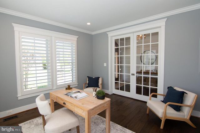 204 BATTLE ST SW, Vienna, VA 22180