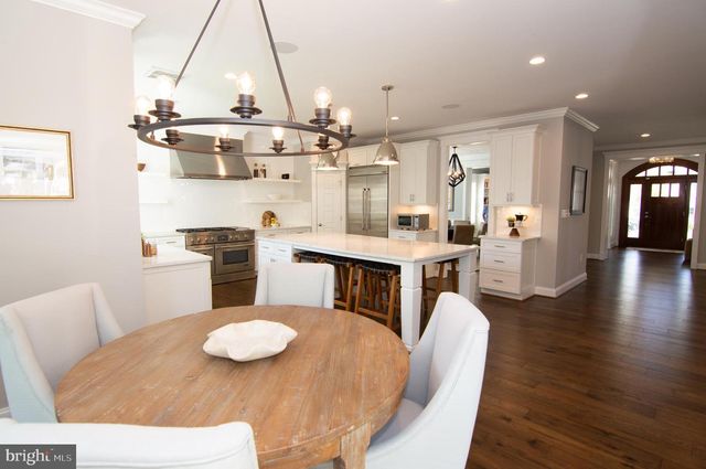 204 BATTLE ST SW, Vienna, VA 22180