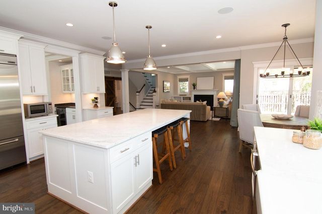 204 BATTLE ST SW, Vienna, VA 22180