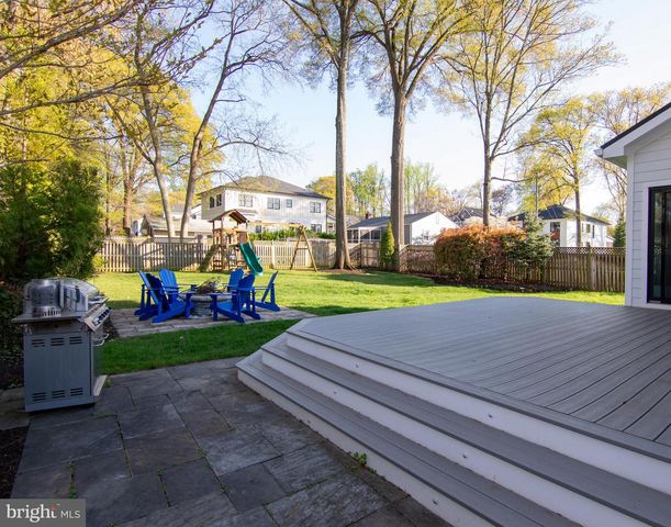 204 BATTLE ST SW, Vienna, VA 22180