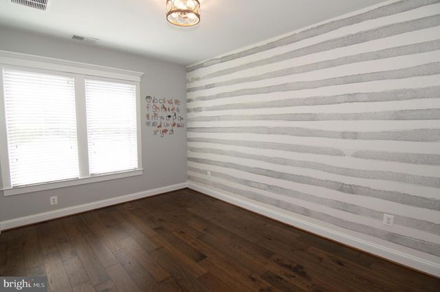 204 BATTLE ST SW, Vienna, VA 22180