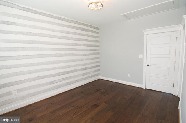204 BATTLE ST SW, Vienna, VA 22180