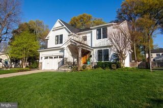 204 BATTLE ST SW, Vienna, VA 22180