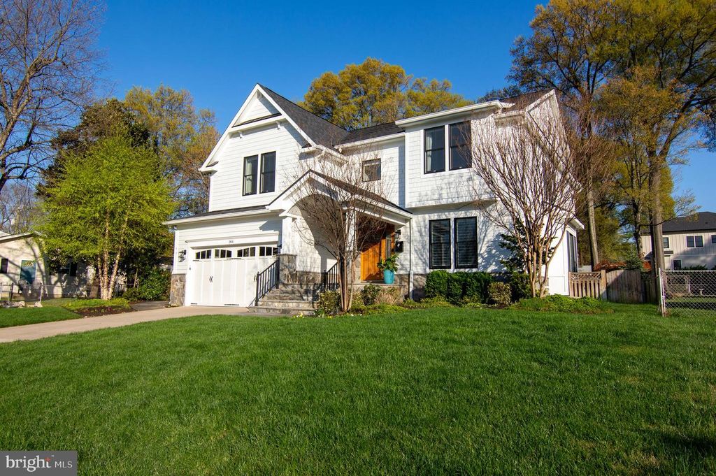 204 BATTLE ST SW, Vienna, VA 22180