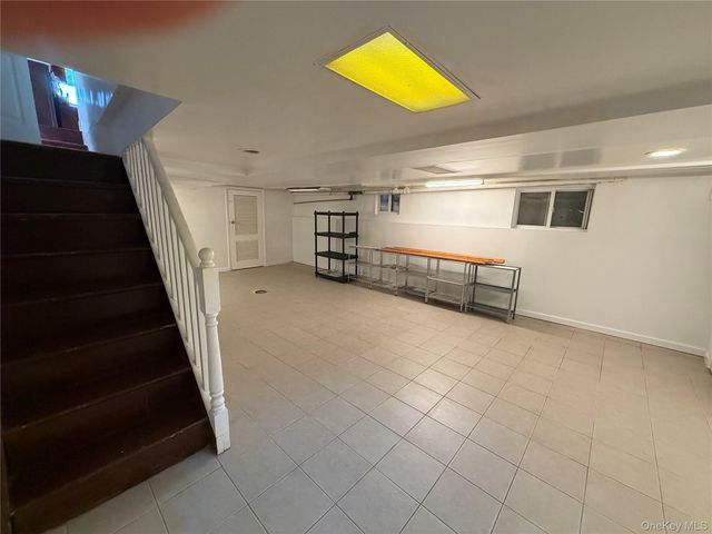 18917 45th Avenue, Flushing, NY 11358