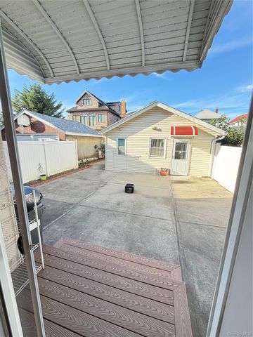 18917 45th Avenue, Flushing, NY 11358