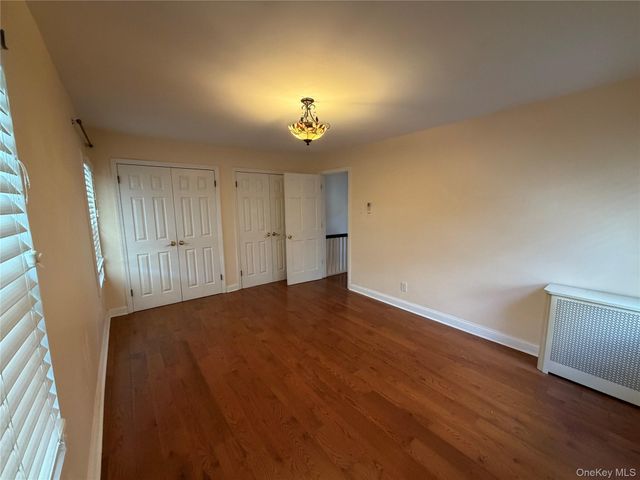18917 45th Avenue, Flushing, NY 11358