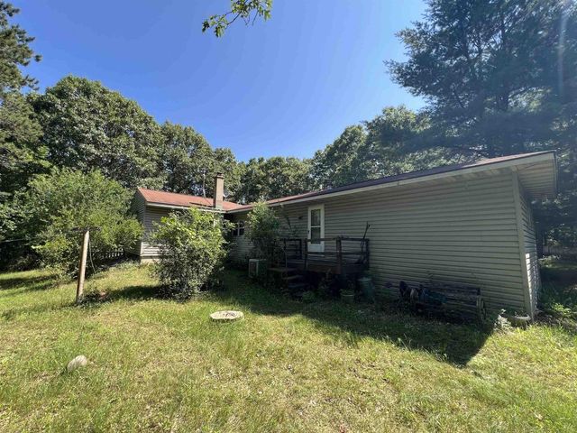 N143 PINE LANE, Waupaca, WI 54981