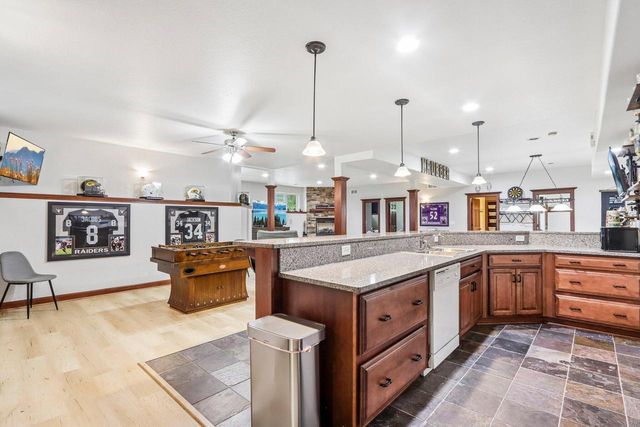 1611 51st STREET, Caledonia, WI 53108