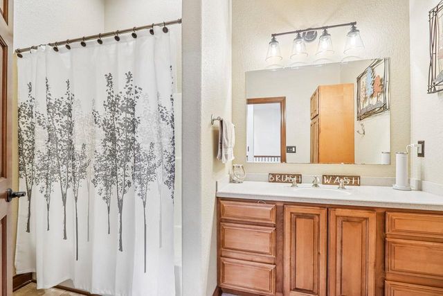 1611 51st STREET, Caledonia, WI 53108