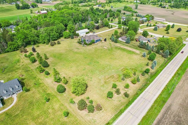 1611 51st STREET, Caledonia, WI 53108