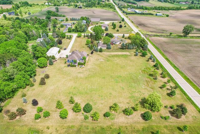 1611 51st STREET, Caledonia, WI 53108