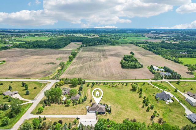 1611 51st STREET, Caledonia, WI 53108