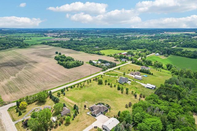 1611 51st STREET, Caledonia, WI 53108