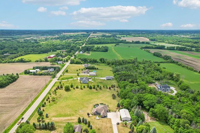 1611 51st STREET, Caledonia, WI 53108