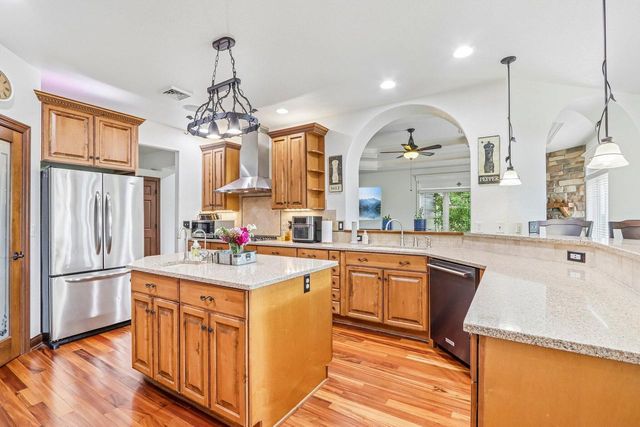 1611 51st STREET, Caledonia, WI 53108