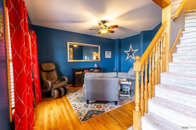 9917 Brentwood Drive, La Vista, NE 68128