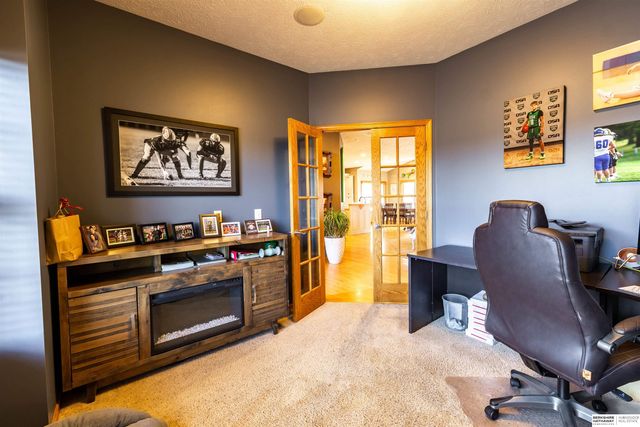 9917 Brentwood Drive, La Vista, NE 68128