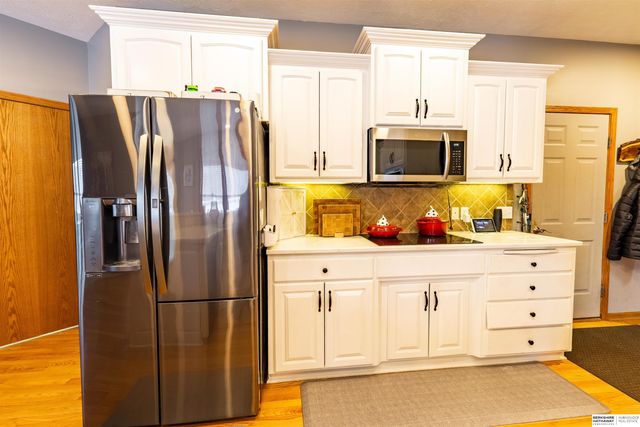 9917 Brentwood Drive, La Vista, NE 68128