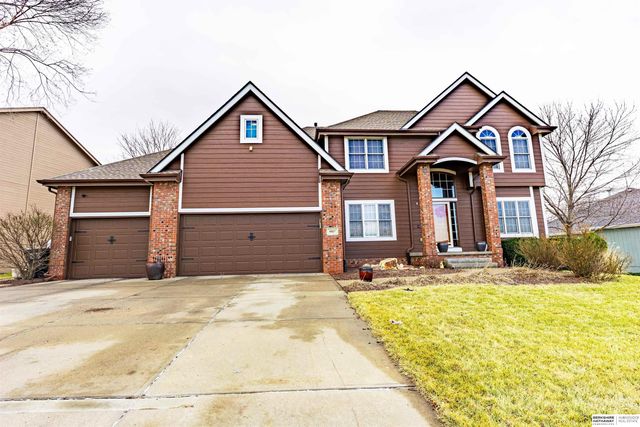 9917 Brentwood Drive, La Vista, NE 68128