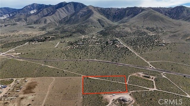 713 Kinglet Road, Apple Valley, CA 92308