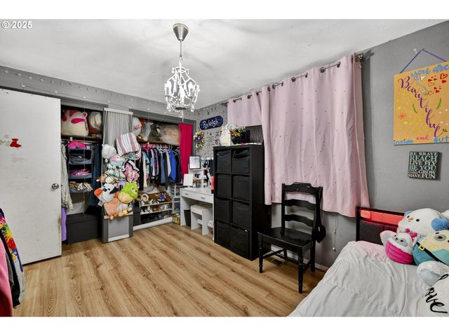 10800 Se KATHY Ln, Boring, OR 97009