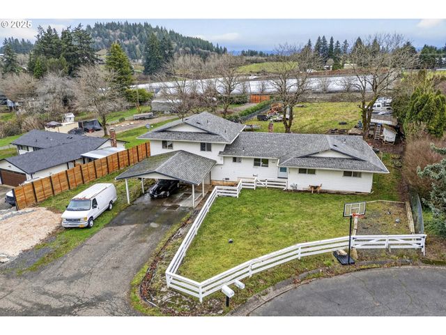 10800 Se KATHY Ln, Boring, OR 97009