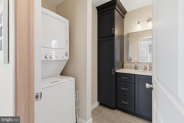 18 W TEBCO TER, Long Beach, NJ 08008