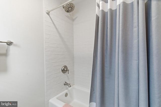 18 W TEBCO TER, Long Beach, NJ 08008