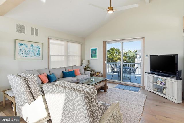 18 W TEBCO TER, Long Beach, NJ 08008