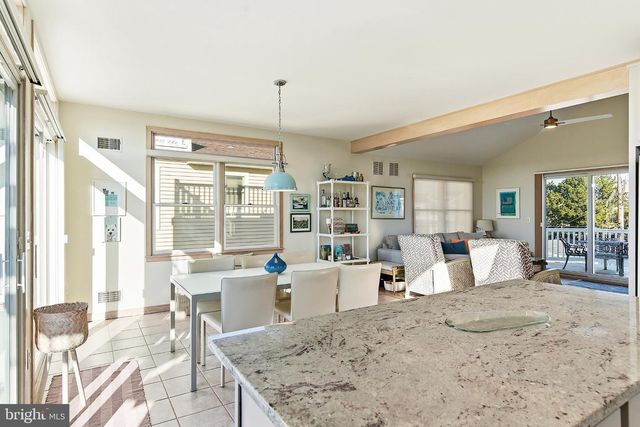 18 W TEBCO TER, Long Beach, NJ 08008