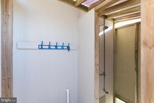 18 W TEBCO TER, Long Beach, NJ 08008